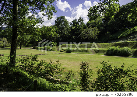 国営飛鳥歴史公園　高松塚周辺地区　芝生広場　奈良県明日香村 70265896
