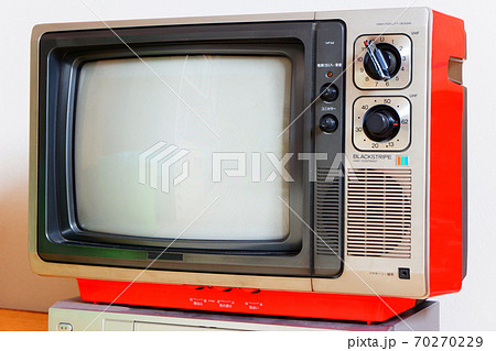 昭和時代のダイアル式ブラウン管テレビの写真素材