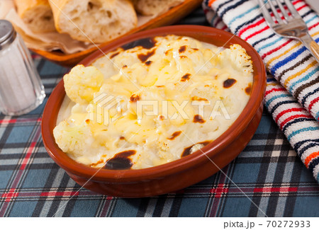 Cauliflower and cheese casserole 70272933