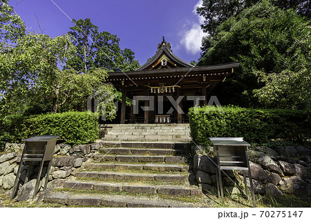 飛鳥坐神社　拝殿　奈良県明日香村 70275147