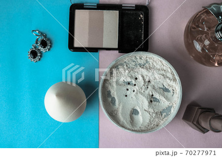 Beauty box, makeup kit, powder and blus 70277971