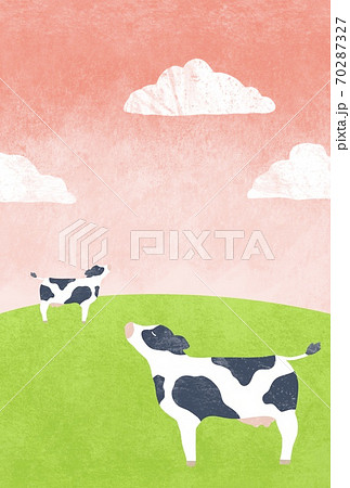 牧場にいるかわいいタッチの牛さんのイラストのイラスト素材
