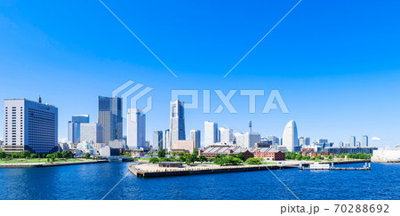 横浜　赤レンガ倉庫とみなとみらい 70288692