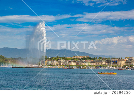 Geneva lake and Jet fountain in Geneva 70294250