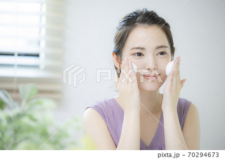 ビューティー　洗顔 70294673