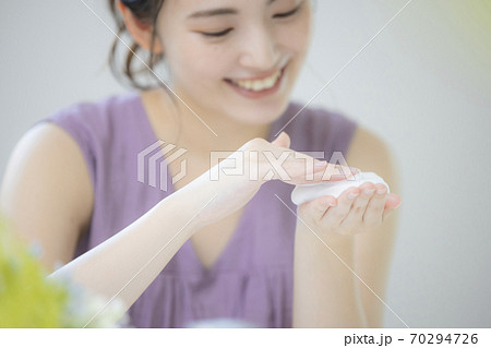 ビューティー　洗顔 70294726