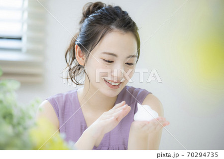 ビューティー　洗顔 70294735