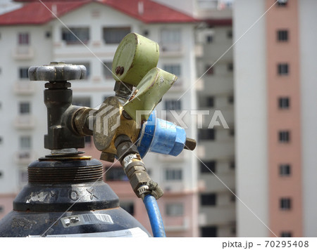 SELANGOR, MALAYSIA -JUNE 16, 2017: Indicator meter of gas cylinder for welder at the construction site.   70295408