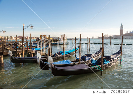 Gondola on Canal Grande in Venice Gondola on Canal Grande in Venice 70299617
