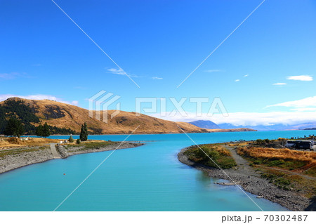 テカポ湖、羊飼いの教会、エメラルドグリーン、湖、絶景(ニュージーランド) テカポ湖、羊飼いの教会、エメラルドグリーン、湖、絶景(ニュージーランド) 70302487