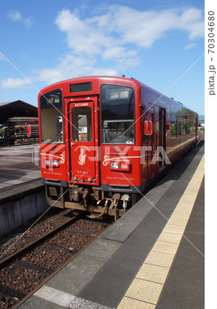 くま川鉄道レールバス気動車 湯前駅 くま川鉄道レールバス気動車 湯前駅 70304680