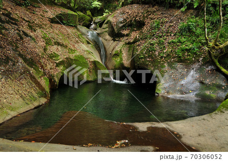 龍鎮の滝 70306052