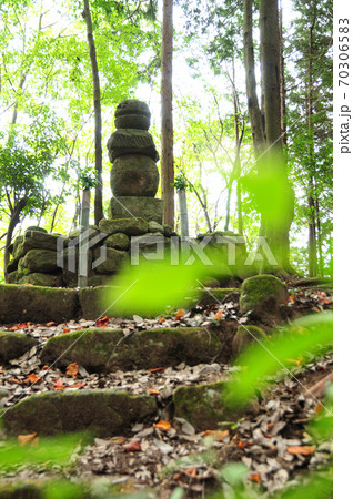 山部赤人の墓 70306583