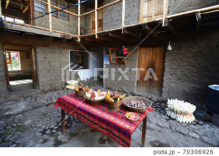 ペルー　農家 70306926