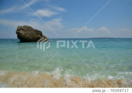 コマカ島の海 コマカ島の海 70309717