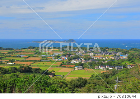 【佐賀県】風の見える丘公園から見た加部島 【佐賀県】風の見える丘公園から見た加部島 70310644