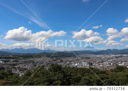 権現山(弘法山)から見た秦野市街(神奈川県) 権現山(弘法山)から見た秦野市街(神奈川県) 70312738