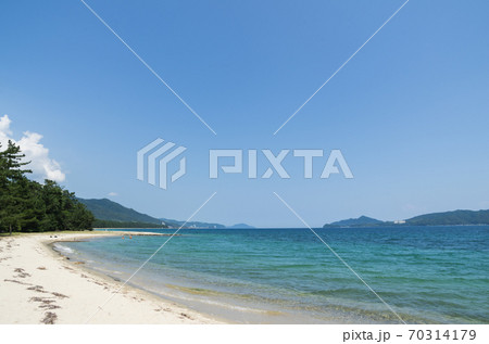 【天橋立】夏の浜辺、天橋立海水浴場 【天橋立】夏の浜辺、天橋立海水浴場 70314179