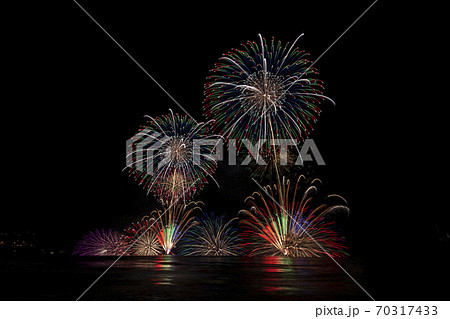 湯河原温泉海上花火大会 70317433
