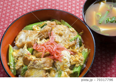 油麩丼　宮城 70317796
