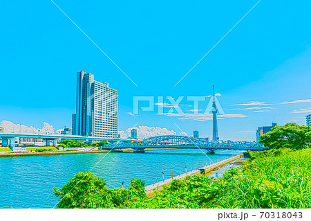[アニメ風] 東京の夏 入道雲とスカイツリーの都市風景 70318043