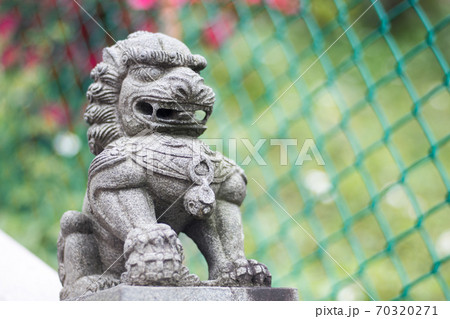 像 彫像 刻まれた 70320271