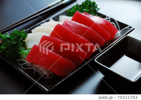 まぐろとおひょう まぐろとおひょう 70321703