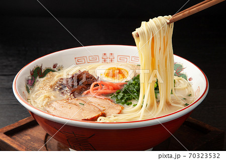 とんこつラーメン 70323532