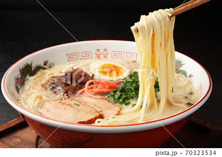 とんこつラーメン 70323534