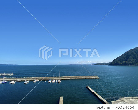 別府の漁港と高崎山 別府の漁港と高崎山 70324054