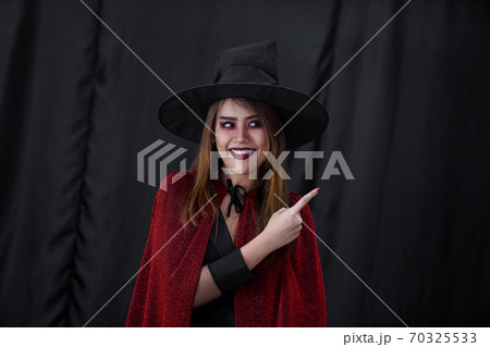 Portrait of asian woman in halloween cloth 70325533