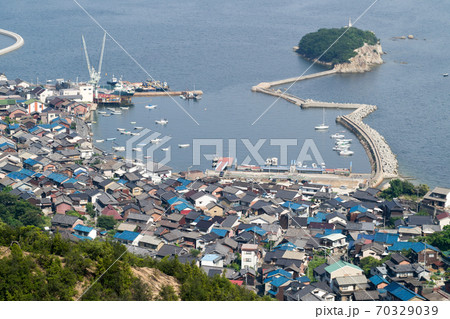高台から眺めた鞆の浦の景色 高台から眺めた鞆の浦の景色 70329039
