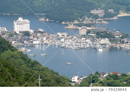 高台から眺めた鞆の浦の景色 高台から眺めた鞆の浦の景色 70329043