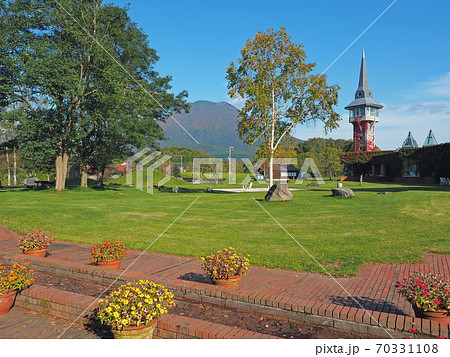 北海道ニセコ町　有島記念館と羊蹄山 70331108