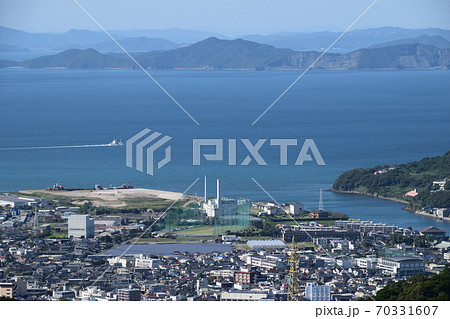 水俣市街と八代海 水俣市街と八代海 70331607