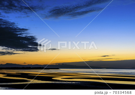 真玉海岸の夕日 70334568