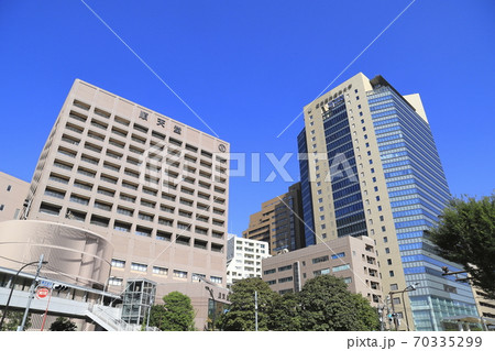 順天堂医院(左)と東京医科歯科大学(右)  順天堂医院(左)と東京医科歯科大学(右)  70335299