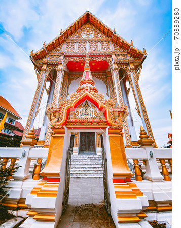 Walking around temples nong wang and Chao Por Lak Muang in Khon Kaen city in Thailand Walking around temples nong wang and Chao Por Lak Muang in Khon Kaen city in Thailand 70339280