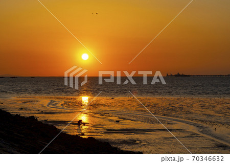 風景 太陽 夕焼けの写真素材