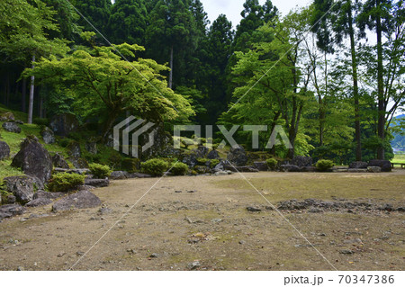 日本100名城　一乗谷朝倉氏遺跡　諏訪館跡庭園 70347386