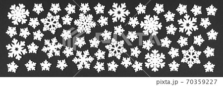 Top view Banner of winter ornament made of white snowflakes on colorful background. Happy New Year concept with copy space Top view Banner of winter ornament made of white snowflakes on colorful background. Happy New Year concept with copy space 70359227