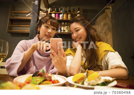 女子会 女子会 70360498