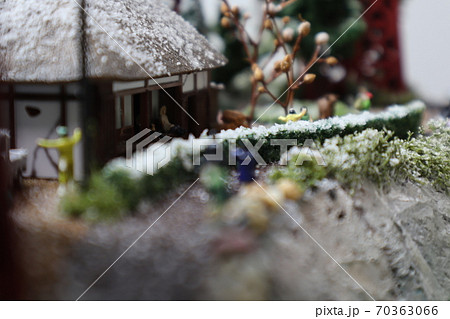 ジオラマ冬の光景-田舎道の写真素材 [70363066] - PIXTA