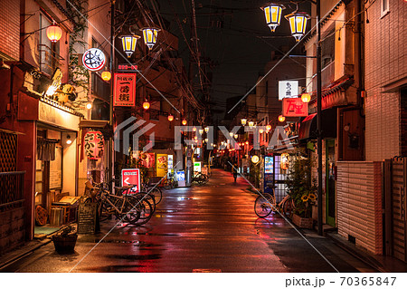 《東京都》阿佐ヶ谷一番街・ノスタルジックな飲み屋街 《東京都》阿佐ヶ谷一番街・ノスタルジックな飲み屋街 70365847