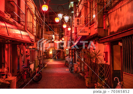 《東京都》阿佐ヶ谷一番街・ノスタルジックな飲み屋街 《東京都》阿佐ヶ谷一番街・ノスタルジックな飲み屋街 70365852