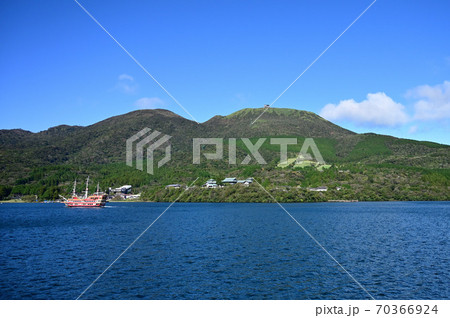 箱根_芦ノ湖の海賊船 70366924