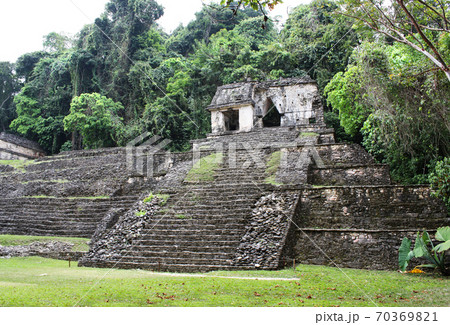 Temple of the Skull, pre-Columbian Maya civilization, Palenque, Chiapas, Mexico 70369821