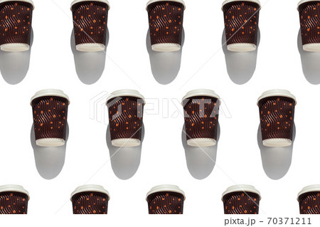 Coffee to go regular pattern with natural shadows on white background top view, flat lay wallpaper for desktop. Coffee to go regular pattern with natural shadows on white background top view, flat lay wallpaper for desktop. 70371211