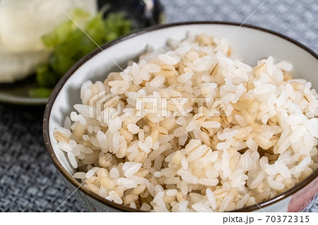 食物繊維たっぷりのもち麦ごはん 食物繊維たっぷりのもち麦ごはん 70372315