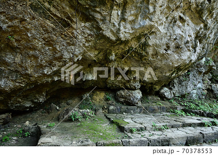 斎場御嶽の三庫理 70378553